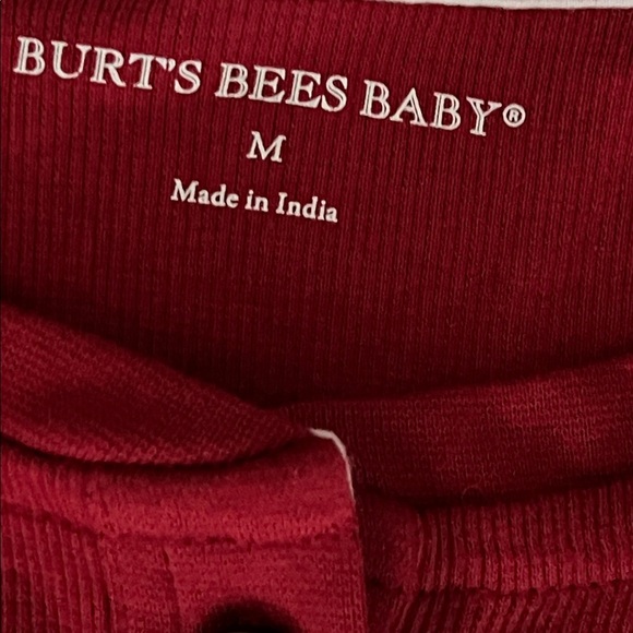 NWT Burt’s Bees Baby Christmas Pajamas Medium - Picture 2 of 6